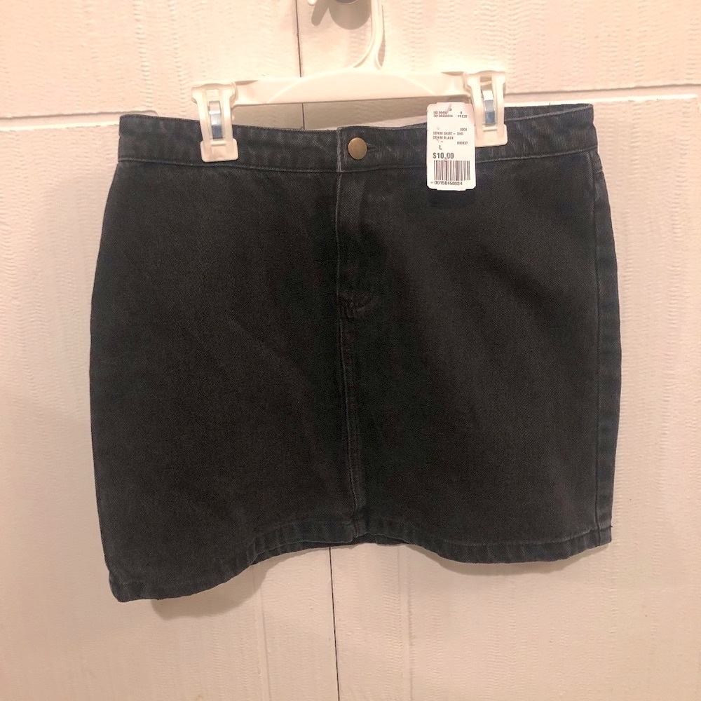 Black denim forever 21 skirt